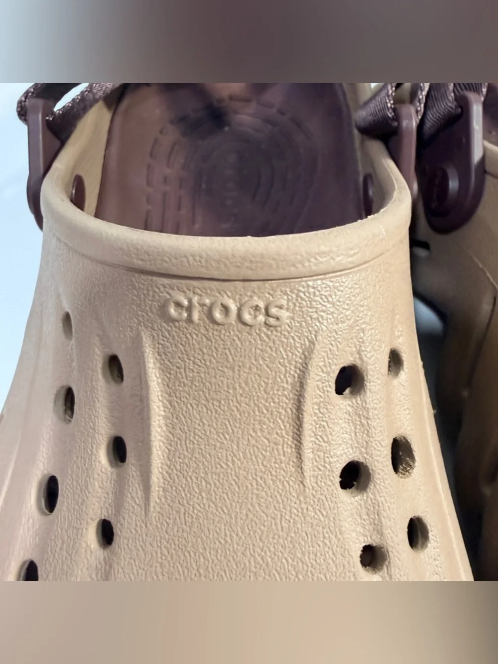 Crocs Echo Clog K Sandals With Adjustable Red Strap Rugged Outdoor Kids J6